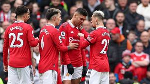 Ce record a spulberat Casemiro, după ce a încasat al doilea cartonaș roșu în ultimele opt partide: nu fusese eliminat deloc în 496 de meciuri. Câte etape va lipsi