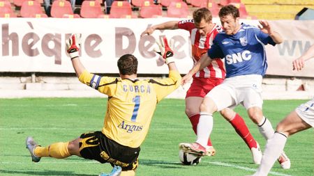 „Marinarii" au luat apă