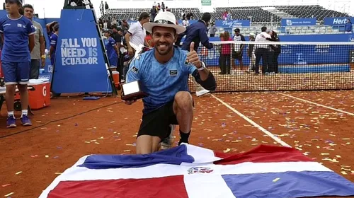 SPECIAL | Lacrimile de adio ale unui erou al tenisului. Victor Estrella Burgos, trimis de tatăl său să strângă mingile la un club pentru a scăpa de bătăile fraților mai mari, și-a început cariera la 26 de ani și a încheiat-o la 39, cu un buchet de recorduri