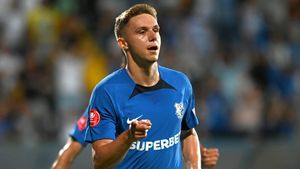 Louis Munteanu, enervat total după ce arbitrul din camera VAR i-a anulat pe nedrept golul egalizator în FCSB - Farul 1-1: „I-a tremurat calculatorul când a tras acele linii”