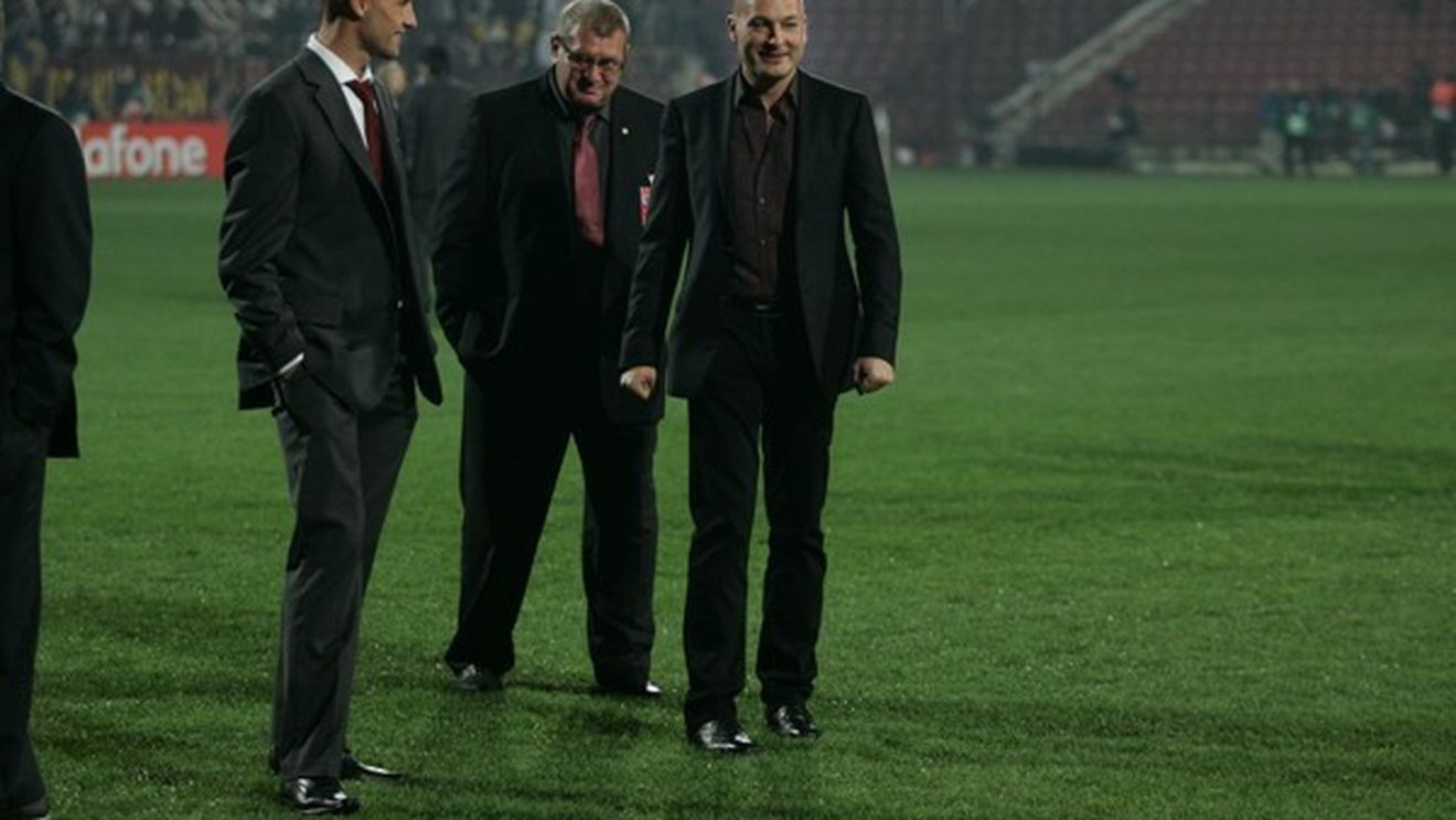 Mureșan e ironic: 'O să fim arătați cu degetul că avem prea mulți români'