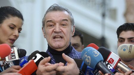 "E ca și luat!" Becali anunță al șaselea transfer al Stelei și plecarea lui Varela. "Ne dau 1,5 milioane de euro și-l lasă să mai joace la noi"