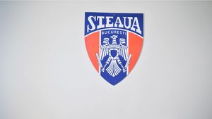 Alte acuze la CSA Steaua! După concursul cu peripeții pentru postul de kinetoterapeut de anul trecut, o antrenoare ar fi încasat bani negri și aplica pedepse crude