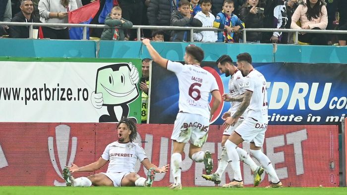 Jayson Papeau și Borja Valle au făcut praf apărarea lui FCSB și Rapid a deschis scorul pe Arena Națională | VIDEO
