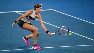 "Este o nebunie! Vă mulțumesc că ați rămas alături de mine chiar și atunci când nu știam dacă voi mai putea ține vreodată racheta de tenis în mână". Petra Kvitova, în lacrimi la ceremonia de premiere după finala de la Australian Open