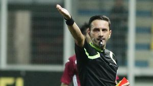 Prima reacție a lui Sebastian Colțescu, după scandalul de la PSG - Bașakșehir: „Cine mă cunoaște știe că nu sunt rasist!” | EXCLUSIV