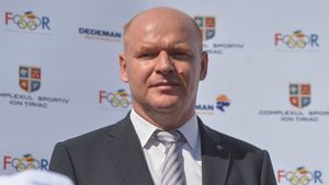 Frații Pavăl sunt de neoprit! După mega-afacerea Carrefour, cei mai bogați patroni din fotbalul românesc au dat lovitura în Grecia