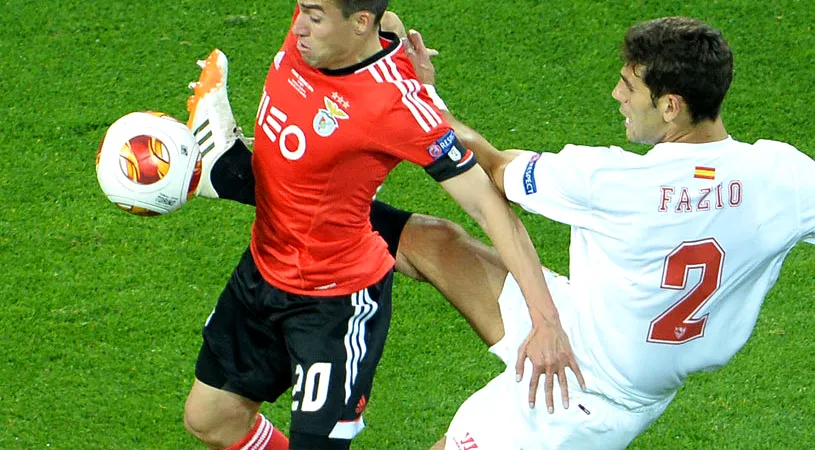 Benfica, privată de un penalty în finalul primei reprize a finalei cu Sevilla