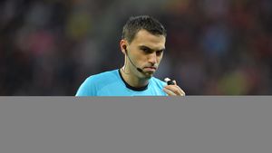 Balaj a analizat cea mai controversată fază din Marele Derby! A fost sau nu penalty în minutul 90+6? "Nu vă imaginați ce era în sufletul lui Hațegan în acel moment!"