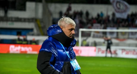 Marius Şumudică, semne obscene după meciul cu FC Botoşani | VIDEO EXCLUSIV