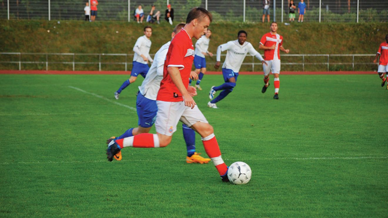 „Își bat joc de stranieri"