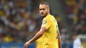 George Pușcaș și-a luat look de „bad boy”! Cum a apărut la Dinamo - Universitatea Craiova