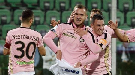 VIDEO | George Pușcaș, de neoprit împotriva echipei lui Vlad Dragomir! Atacantul a reușit "dubla" și o duce pe Palermo pe primul loc în Serie B