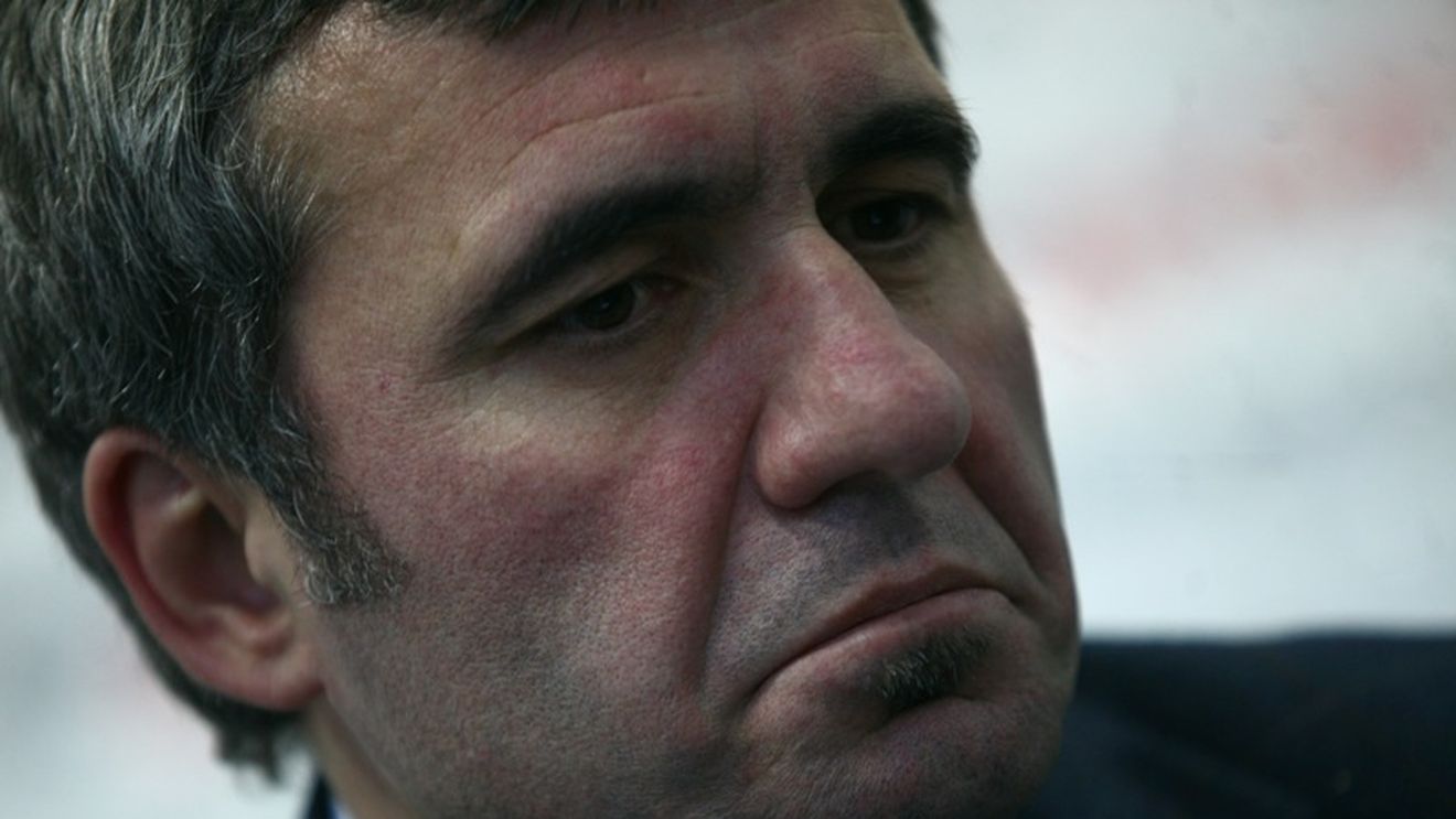 Hagi la Steaua?** "Ilie trebuia lăsat să-și facă treaba, e ciudat ce se întâmplă acolo! Poate vin din iarnă!"