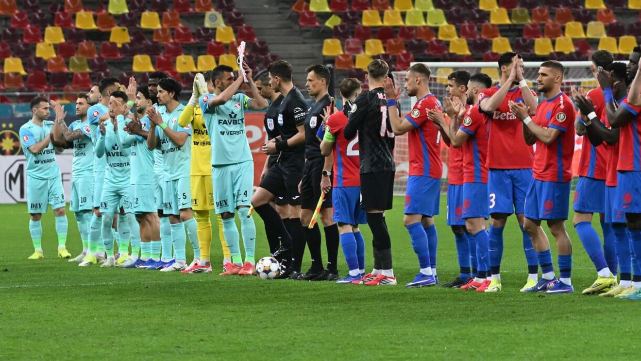 Decizie neașteptată la pauza meciului FCSB - UTA! Atacantul convocat pentru barajul cu Turcia, înlocuit la 0-0