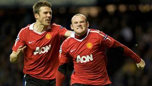 Cel mai bine plătit fotbalist din Anglia nu-și plătește taxele!** Cum a păcălit Rooney statul cu sute de mii de lire!