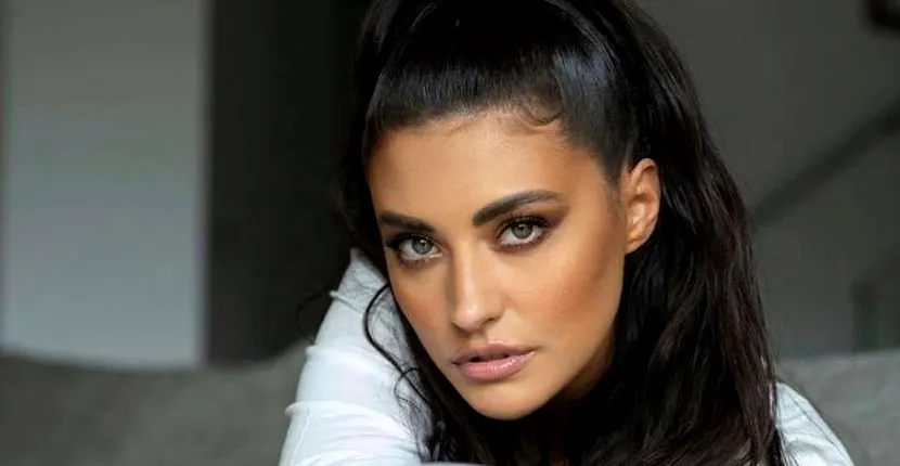 Cum ține legătura Antonia cu fiica ei, aflată în Italia