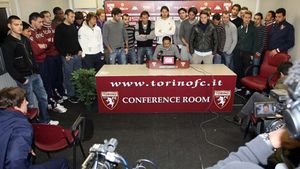 VIDEO** Atacați de fani, jucătorii lui Torino nu vor să mai intre pe teren cu Cittadella!