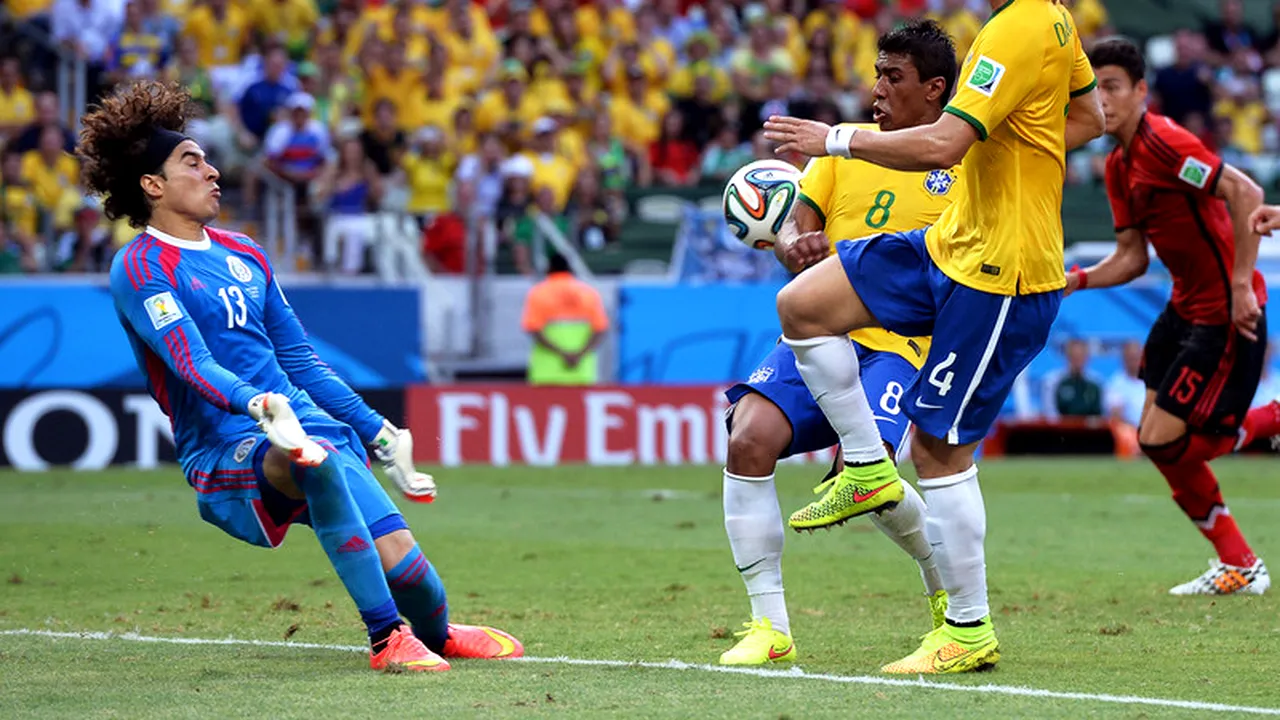 Guillermo Ochoa a semnat cu Malaga