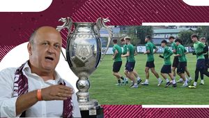 Dan Șucu, „amenințat” de unde nu se aștepta! „Virușii verzi” au prins curaj și sunt gata să bată vedetele Rapidului: „Am luat-o de la zero!”. EXCLUSIV