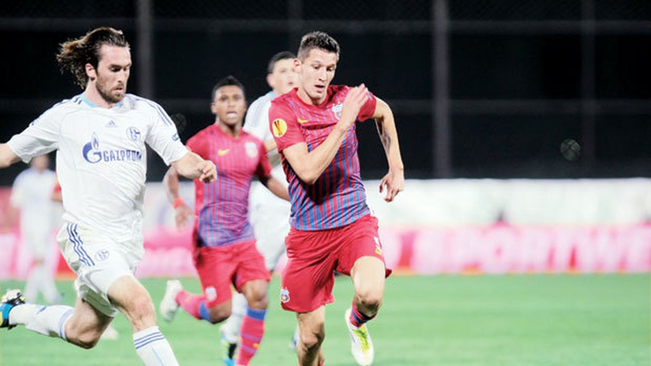 BLAT pentru Costea?** Manevra care riscă să se transforme într-un mare SCANDAL! Steaua încearcă să-l "transfere" abia acum pe fostul atacant al Craiovei