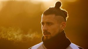 E aproape gata transferul de 25.000.000 de euro al lui Radu Drăguşin: „Aşteptăm ca Tottenham să-şi dea acordul”