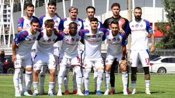 Schimbare după cinci ani! Steaua revine la sponsorul tehnic care a îmbrăcat-o în Liga 4, Liga 3 și în primele jocuri de la debutul în Liga 2