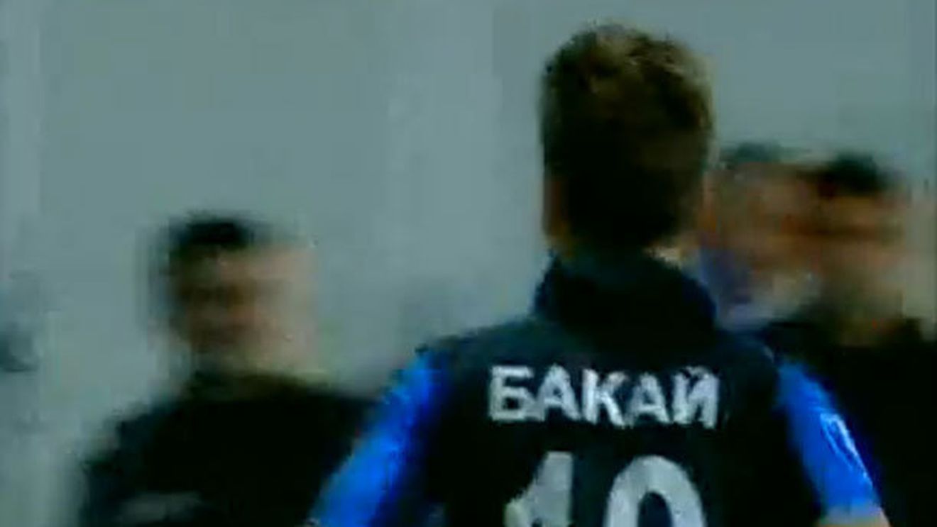 VIDEO Dinamo ar fi fost "extraterestră" cu el în teren!** Un fost "câine" i-a făcut pe dinamoviști să suspine după el la meciul cu BarÃ§a: "Ar fi fost Messi al nostru"