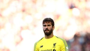 VIDEO | Alisson, pe urmele lui Karius! Gafa monumentală la primul gol primit de portarul brazilian în Premier League. Ce a încercat să facă