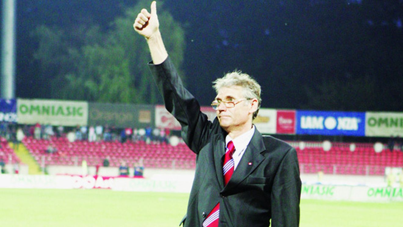 Dinamovistul Dudu Georgescu, fosta „Gheată de Aur” a Europei, a împlinit 71 de ani!