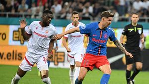 Josue Homawoo a plecat de la Dinamo și semnează cu Standard Liege! Mircea Rednic l-a convins