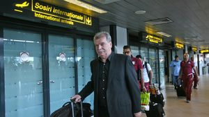 "Atmosfera e bună, nu s-a întâmplat nimic între Rui Duarte și Pancu"** Motivul pentru care conducerea Rapidului este asaltată cu mailuri: