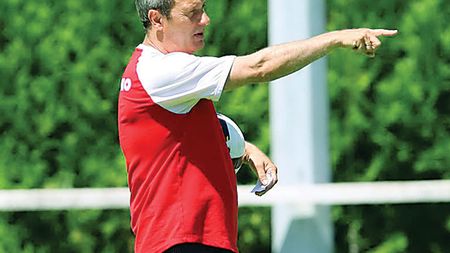 Rednic: "Este vina mea și a conducerii că nu am urgentat transferurile"