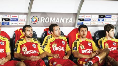 Pițurcă a mai primit o veste proastă**. Mutu și Marica încă sunt incerți, dar grijile vin din Turcia. Cu cine atacăm Ungaria?