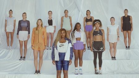 Imaginea în care apare Simona Halep a stârnit controverse! Utilizatorii au reacționat pe o rețea de socializare: "De ce Serena e în față? De ce nu e Simona?"