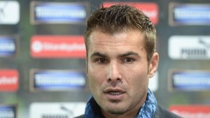 Mutu îi dă replica lui Andone, după ce antrenorul dinamovist anunțase: "Nu mă demite niciun Mutu pe mine!"