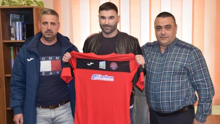 Pedro Mingote a revenit pe teren la aproape 40 de ani. Portarul portughez a ales să joace la o echipă la care e coleg cu cumnatul său: ”Fac puțin sport și ceea ce iubesc mai mult”