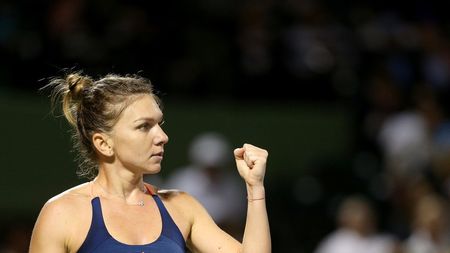 LIVE BLOG | Așa arată atitudinea de campioană! Halep s-a calificat în "sferturi" la Miami după un comeback memorabil în fața Samanthei Stosur. Simona a revenit de la 2-5 în setul doi, a salvat o minge de meci și și-a spulberat adversara în decisiv