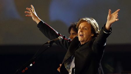 Paul McCartney și alți artiști** de la ceremonia de deschidere a JO, plătiți cu o liră sterlină