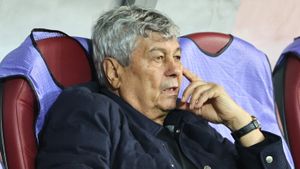 Ilie Dumitrescu i-a făcut echipa lui Mircea Lucescu pentru România - Austria! Cei 4 fantastici din atac