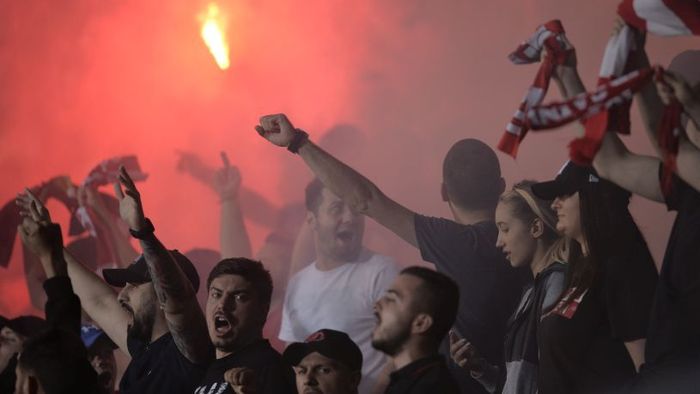 Căpitanul lui Dinamo a luat cuvântul: "Îmi cer mii de scuze pentru ce au făcut suporterii noștri" | Fanii câinilor au stricat momentul de reculegere ținut în memoria lui Cristian Țopescu și au agresat un cameraman!