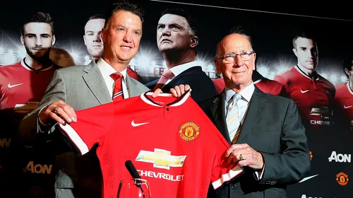 O tribună a stadionului echipei Manchester United va primi numele fostului fotbalist Bobby Charlton