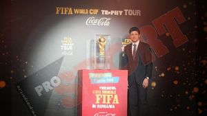 FOTO Cupa Mondială** este în România! Copiii lui Hagi și Popescu vor să câștige trofeul