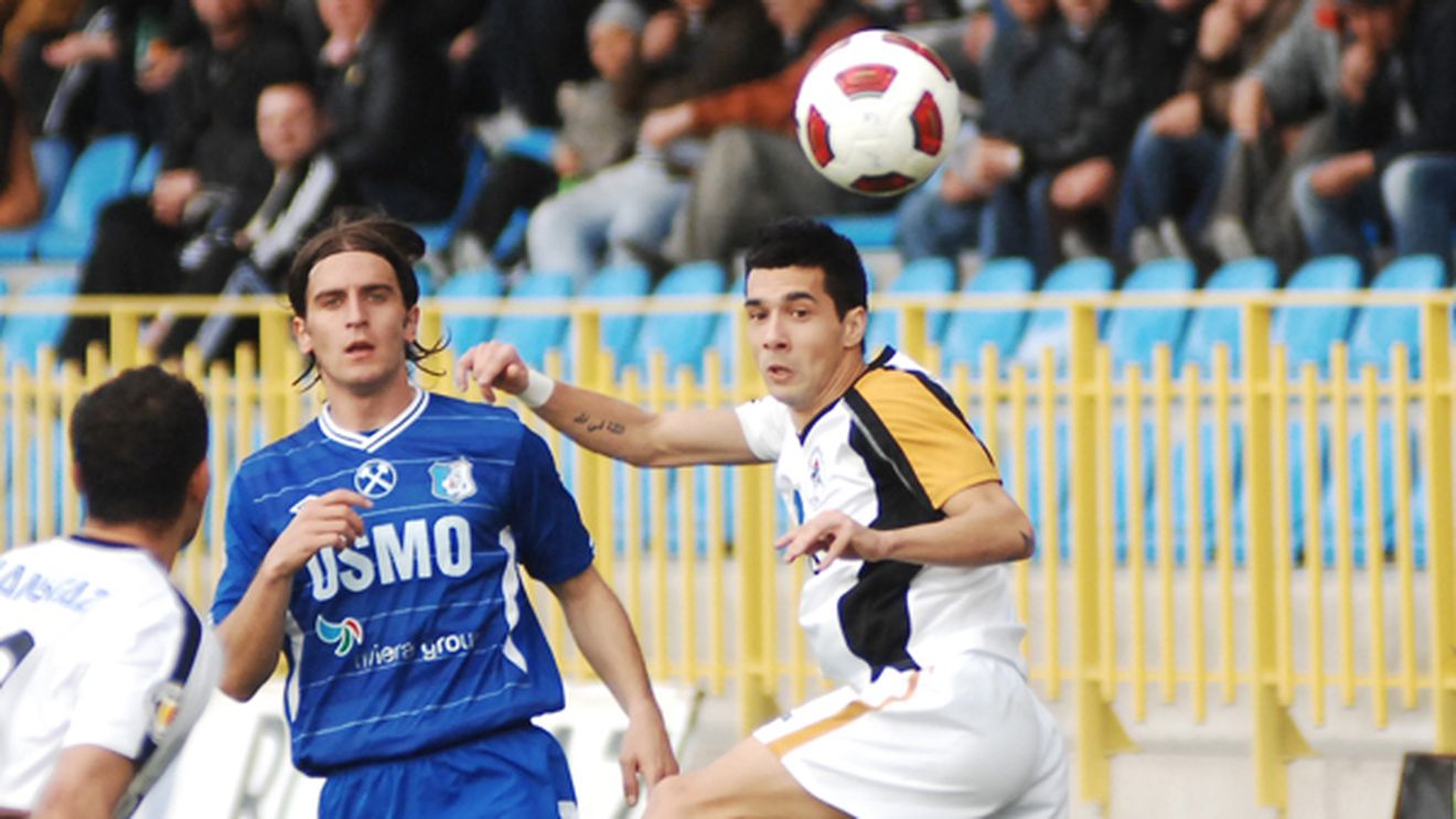 Trecerea lui Pârvulescu la Steaua, mâna lui Condescu?** De ce s-a răzbunat patronul celor de la Pandurii pe 'câini'