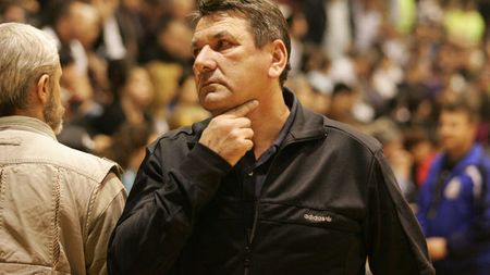 Voina, la plecarea spre Danemarca: "Ca lumea să iasă în stradă trebuie să realizăm noi ceva"