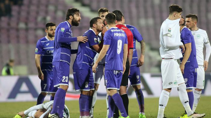 ACS Poli pare un "gladiator" tot mai aproape de deces. Alb-violeții au făcut o remiză nulă cu FC Botoșani, după un meci cu multe ocazii
