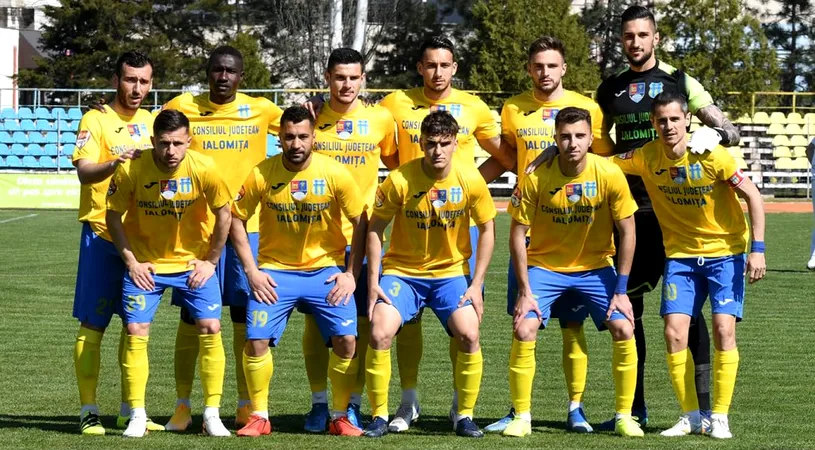 Unirea Slobozia a revenit de la 0-1 la pauză și a învins Viitorul Pandurii. Adrian Mihalcea crede că omul în plus din minutul 2 nu a fost neapărat un aspect pozitiv: ”Cartonașul roșu ne-a pus în dificultate.” Ce le-a reproșat jucătorilor săi
