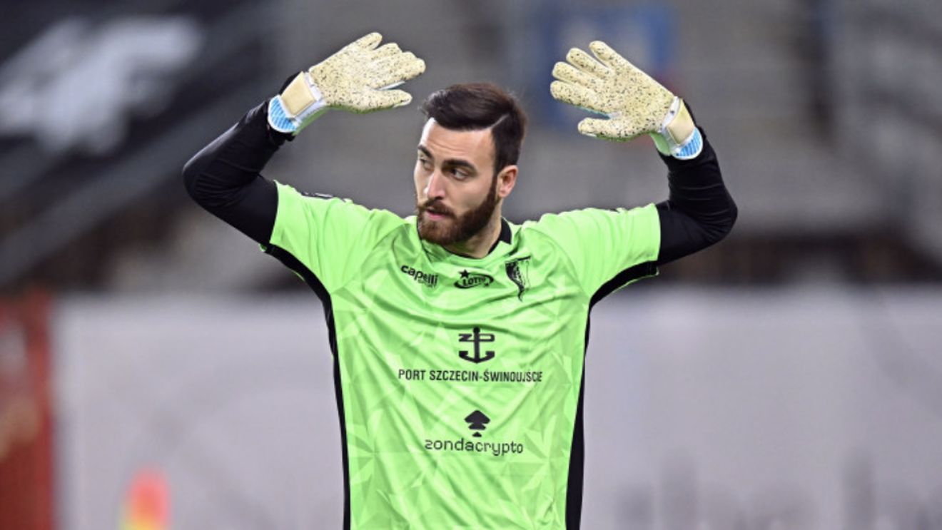 De nerecunoscut. Cum arată fostul fotbalist de la FCSB după ce şi-a făcut implant de păr