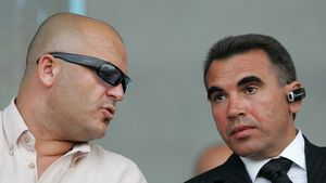 Mititelu către Penescu:** "Ai umblat cu jigodia de Prunea! M-ați nenorocit!"