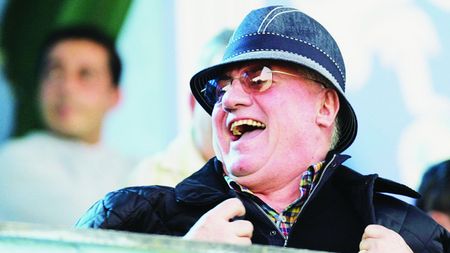 Mitică "speriat" de Gigi Becali! :)** "Dacă mă reclamă la UEFA îmi ia panglica de la pălărie!" VEZI planul de împăcare